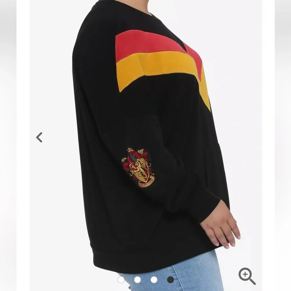 Hot Topic Harry Potter Chevron Gryffindor Black Sweatshirt. Size Medium. NWT. - Picture 8 of 15